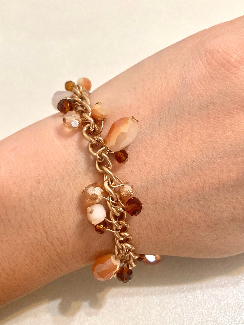 Gold tone Chain beaded Bracelet with Peach and Amber colored Beads jewelry